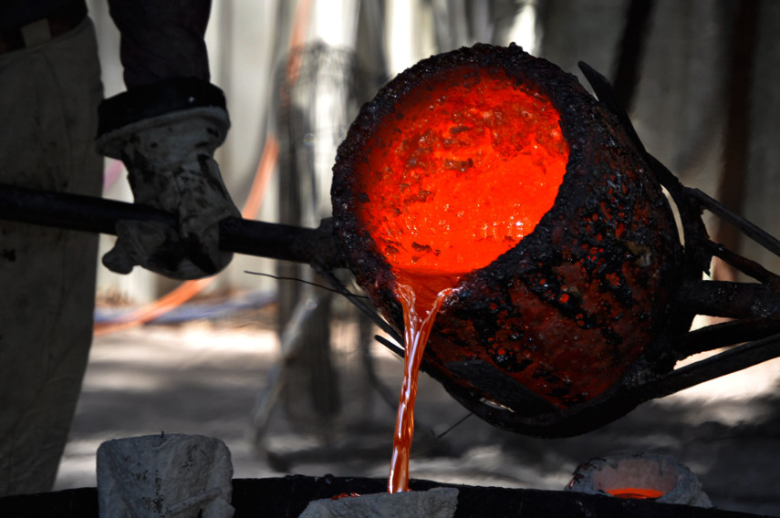 Master Sculptor to Conduct Molten Bronze Pour for 3D Art Students