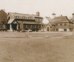 Historical image of the Mansion House